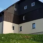 Chaloupka Slamenka Loučná pod Klínovcem