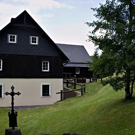 Chaloupka Slamenka Loučná pod Klínovcem