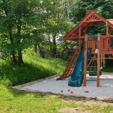 Chaloupka Slamenka Loučná pod Klínovcem