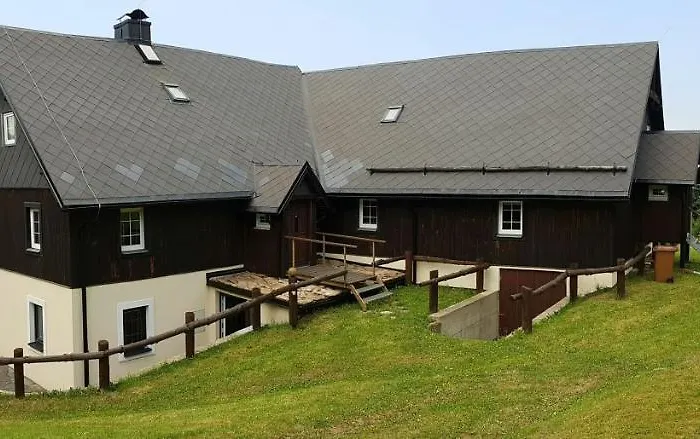 Chaloupka Slamenka Lodge