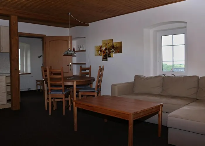 Chaloupka Slamenka *