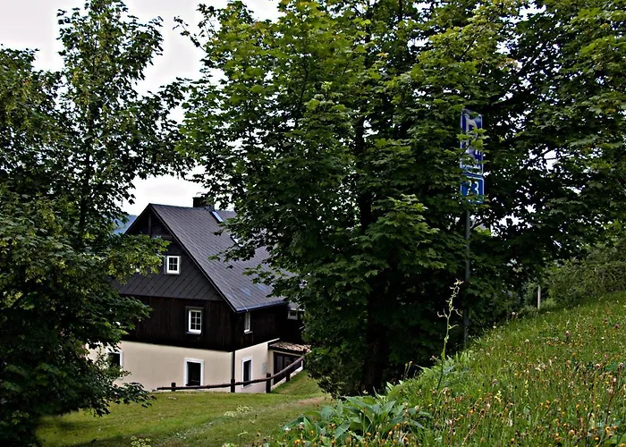 Chaloupka Slamenka Lodge *